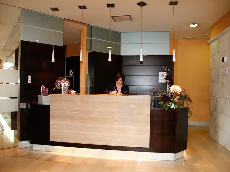Hotel Mieres Del Camino Interieur foto