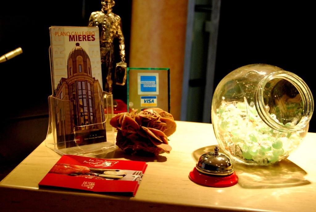 Hotel Mieres Del Camino Buitenkant foto